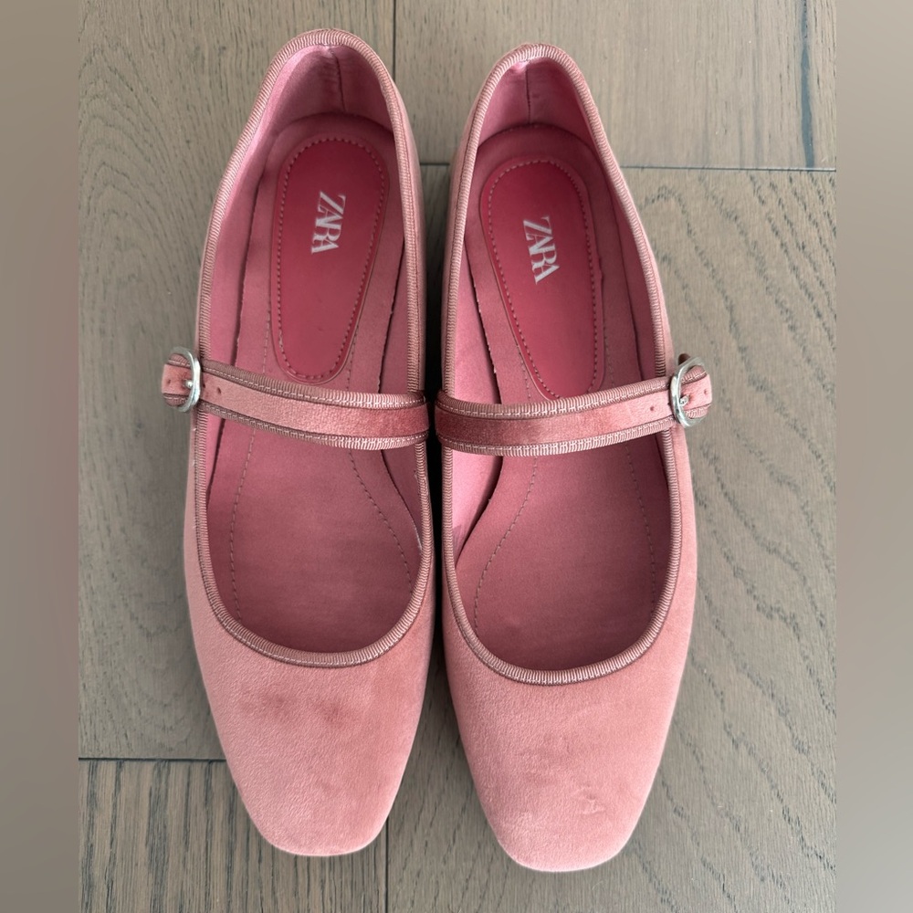 Zara velvet dusty rose ballet flats with buckle strap detail. Size 8.